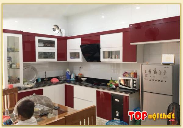 Hình ảnh Tủ bếp đẹp chữ L màu trắng phối đỏ mận sang trọng TBTop-0041